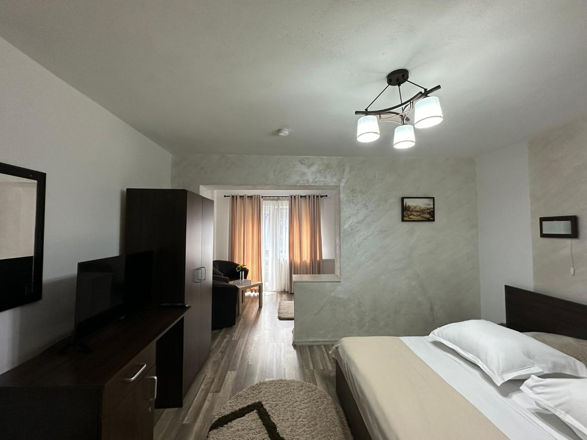 Casuta De Langa Izvor Hotel Moeciu De Sus Exterior foto