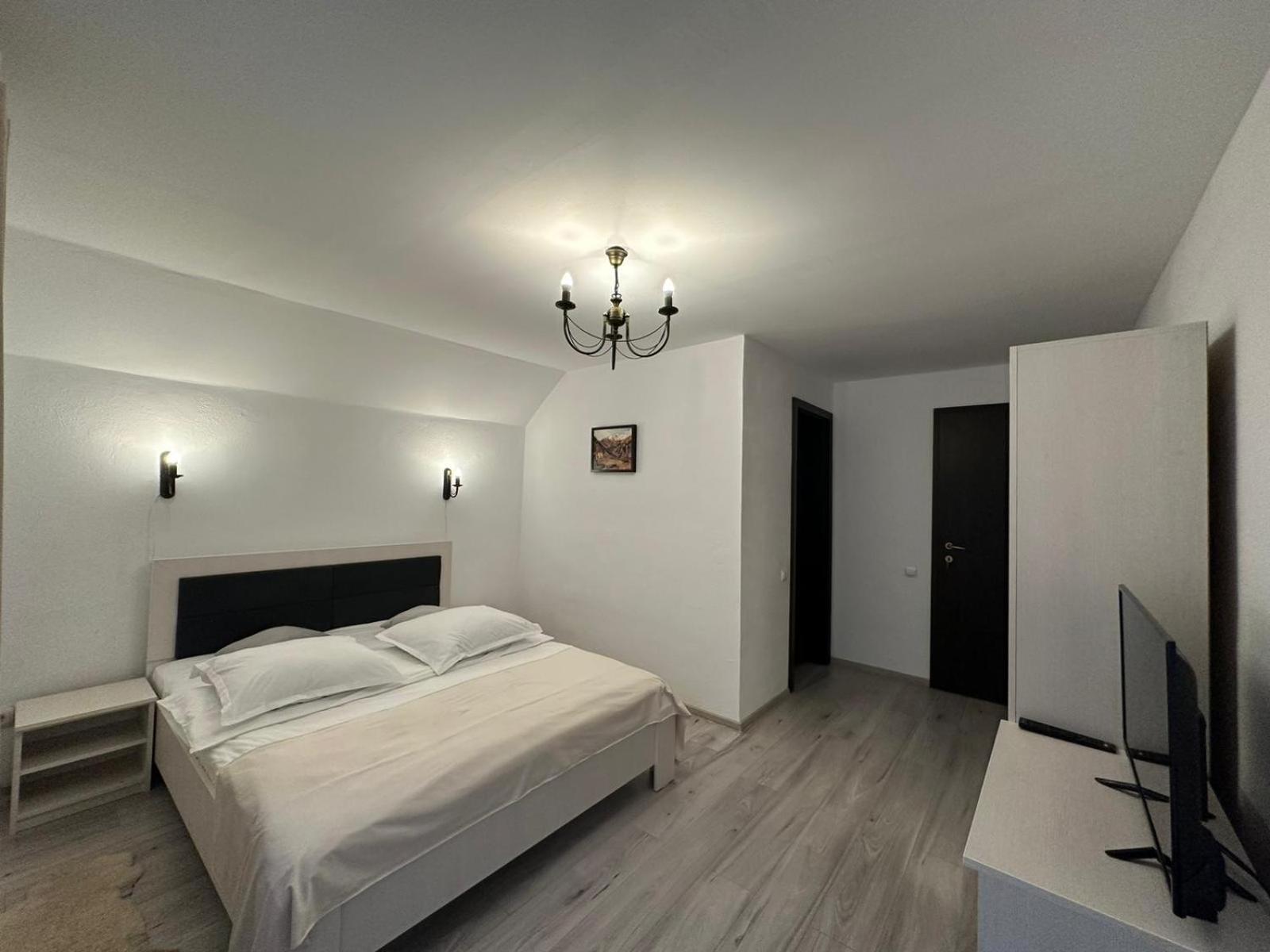 Casuta De Langa Izvor Hotel Moeciu De Sus Exterior foto