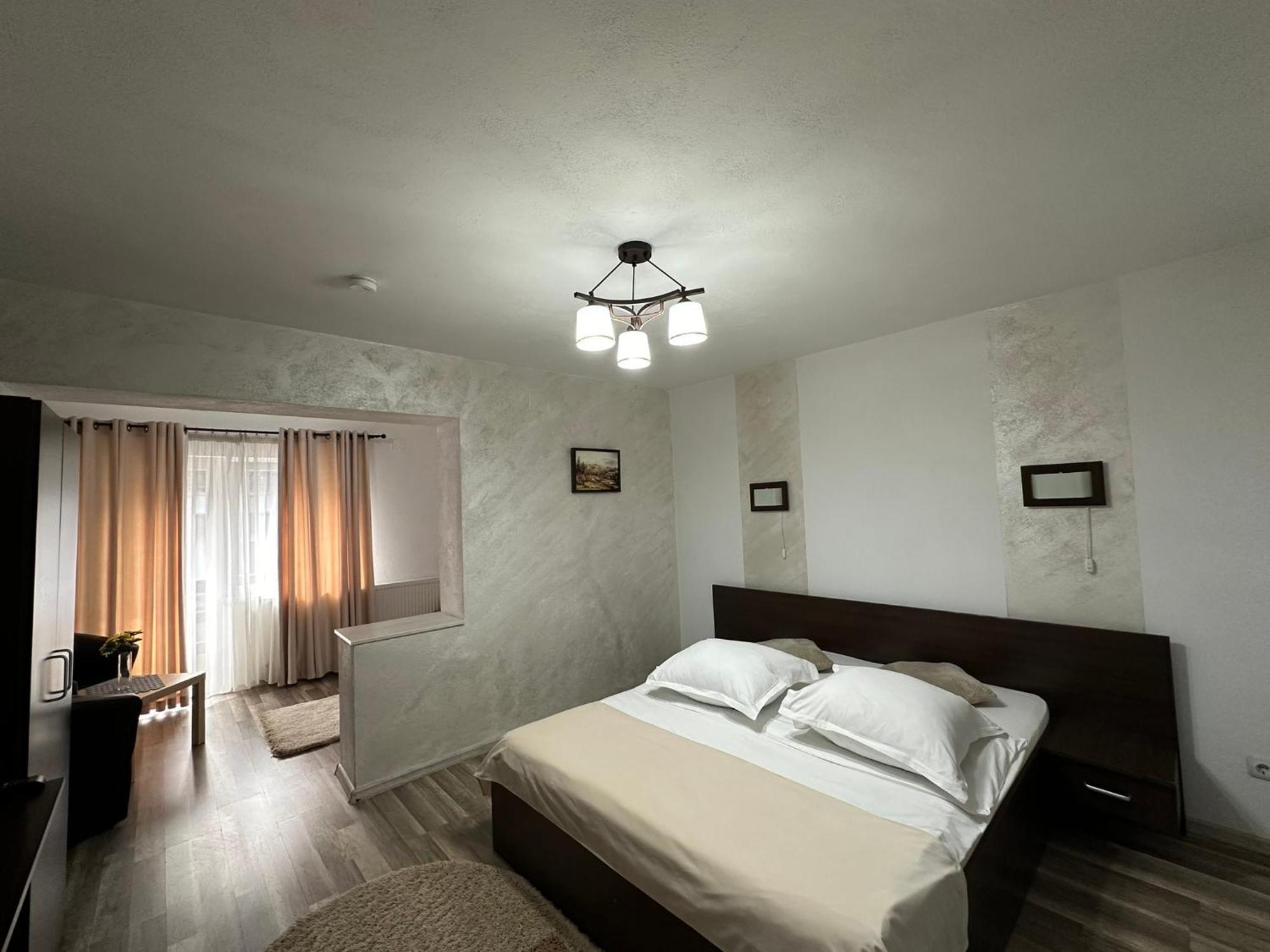Casuta De Langa Izvor Hotel Moeciu De Sus Exterior foto